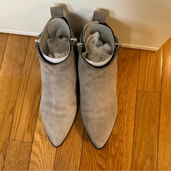 Dolce Vita Marra Boots in Smoke Grey Suede Zipper Booties with Zippers — Size 6 - Picture 8 of 9